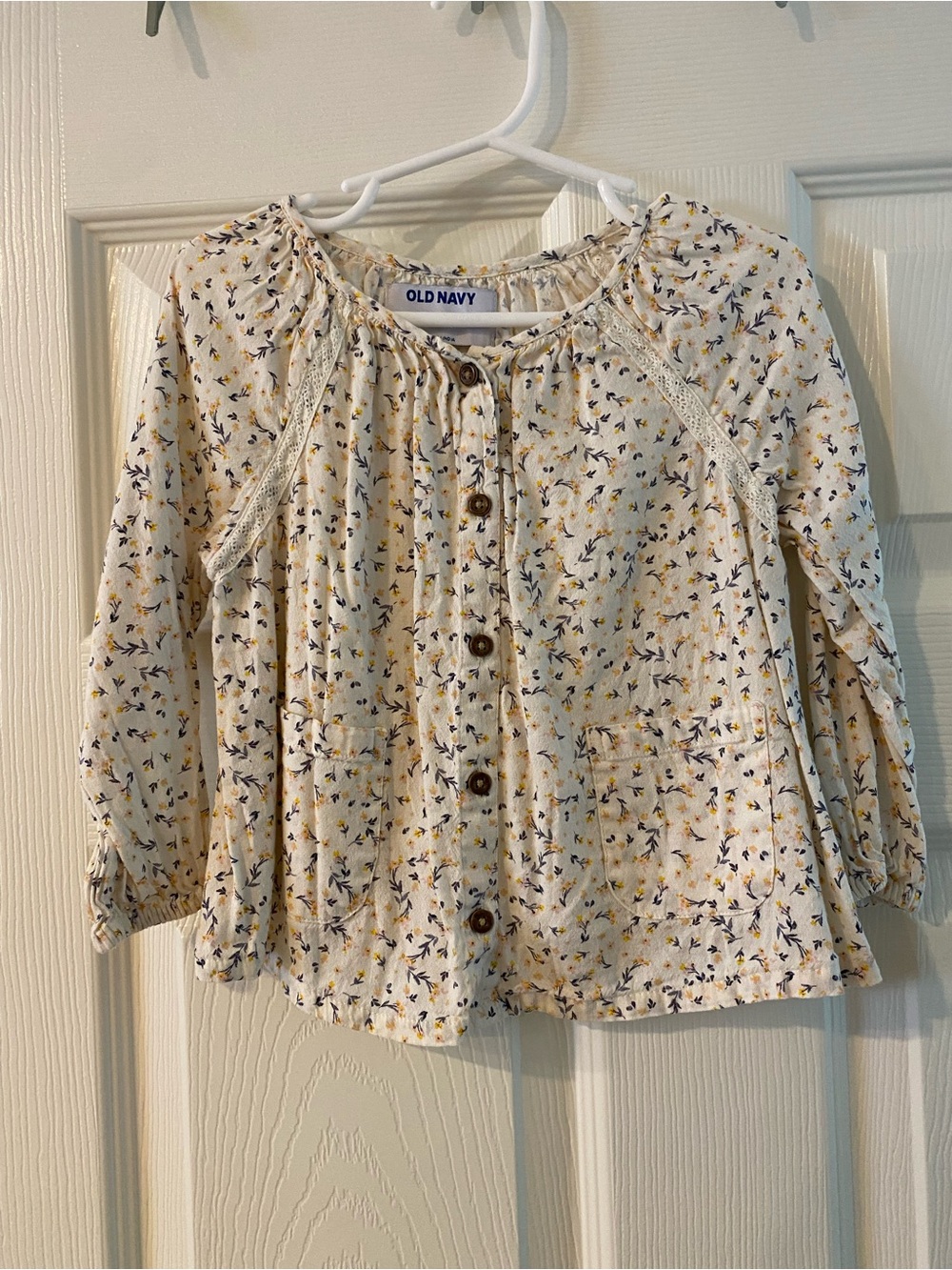 Old Navy 2T Button Up Top